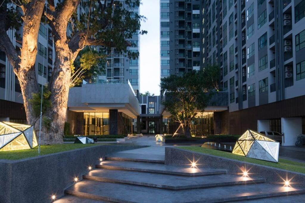 The Base Condo Center Of Pattaya Rooftop Swimming Pool Экстерьер фото