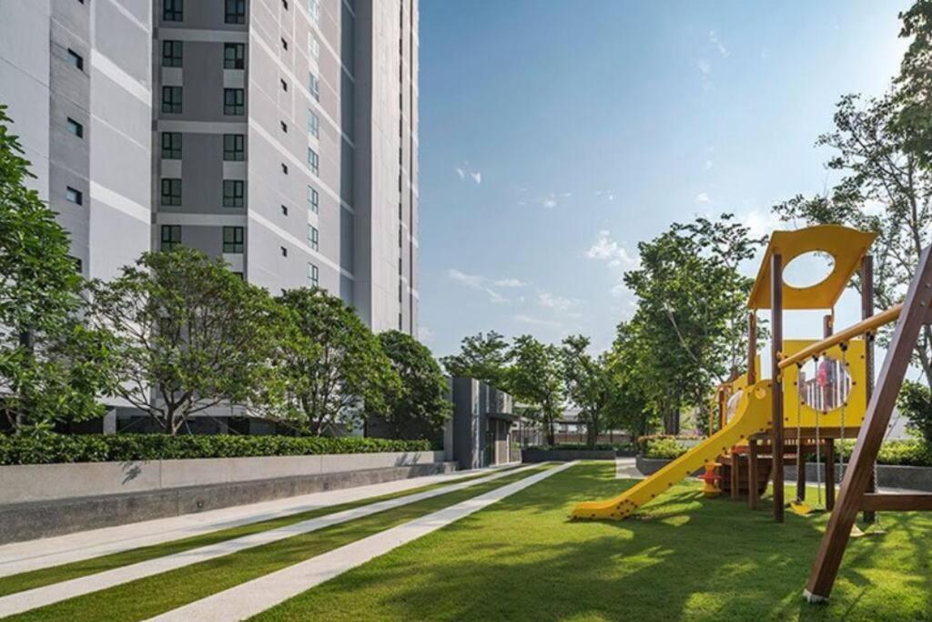 The Base Condo Center Of Pattaya Rooftop Swimming Pool Экстерьер фото