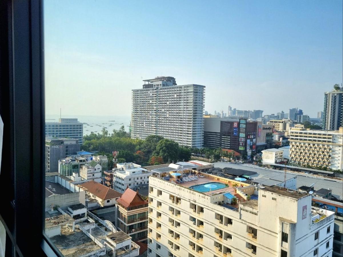 The Base Condo Center Of Pattaya Rooftop Swimming Pool Экстерьер фото