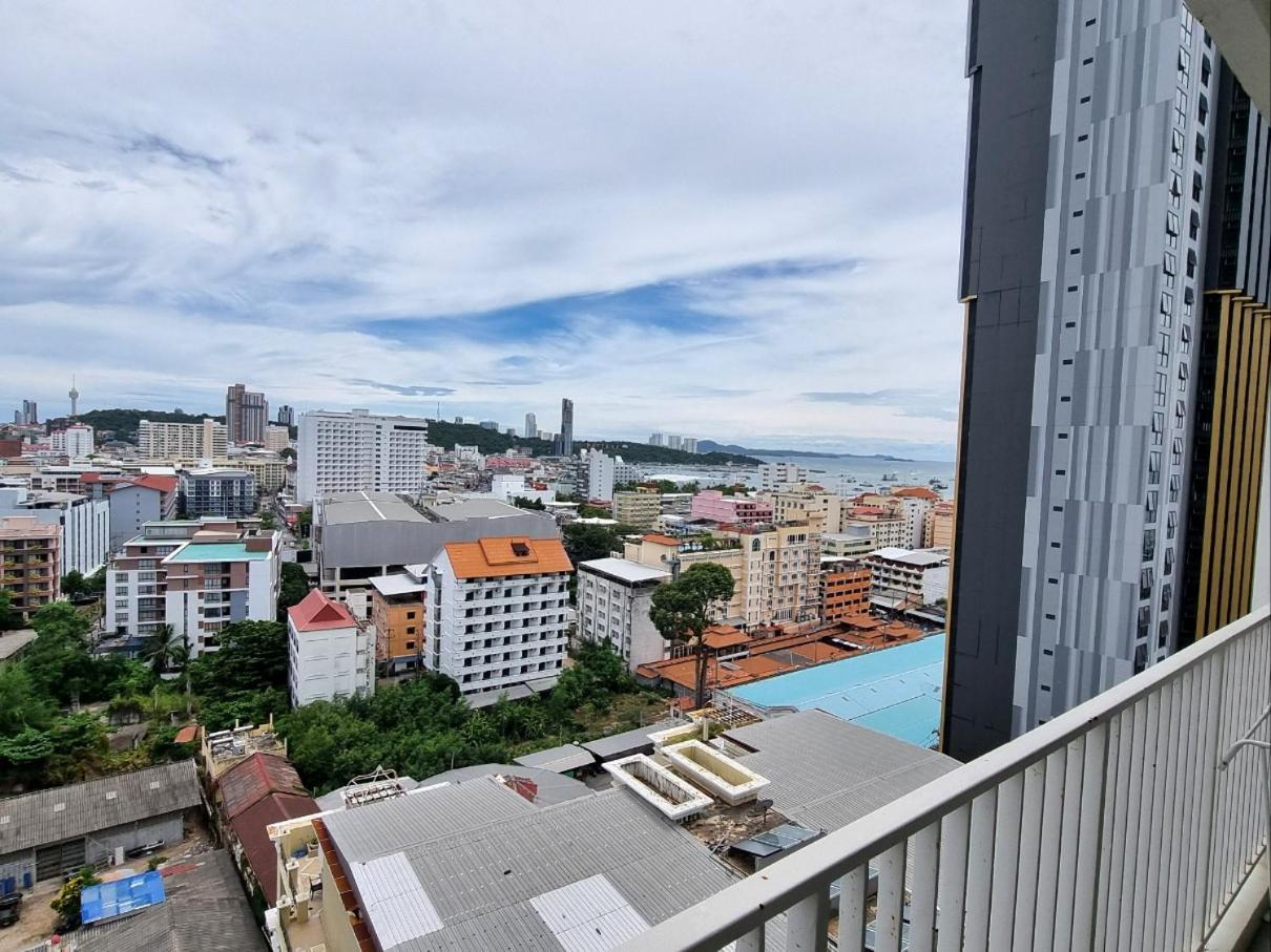 The Base Condo Center Of Pattaya Rooftop Swimming Pool Экстерьер фото